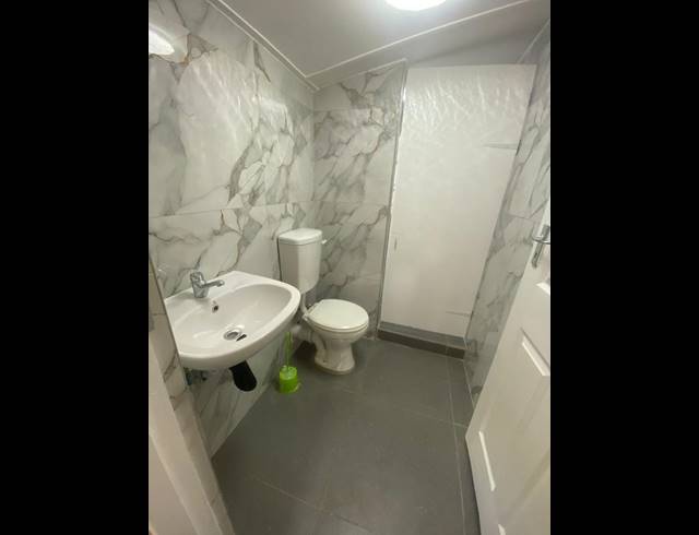 2 BEDROOM PROPERTY TO RENT IN RESERVOIR HILLS